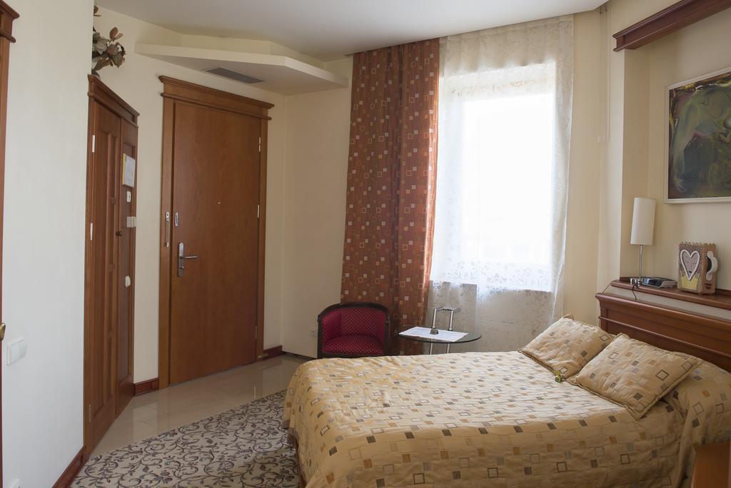 Pazaislis Park Hotel Kaunas Exterior photo