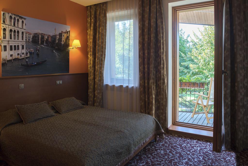 Pazaislis Park Hotel Kaunas Exterior photo