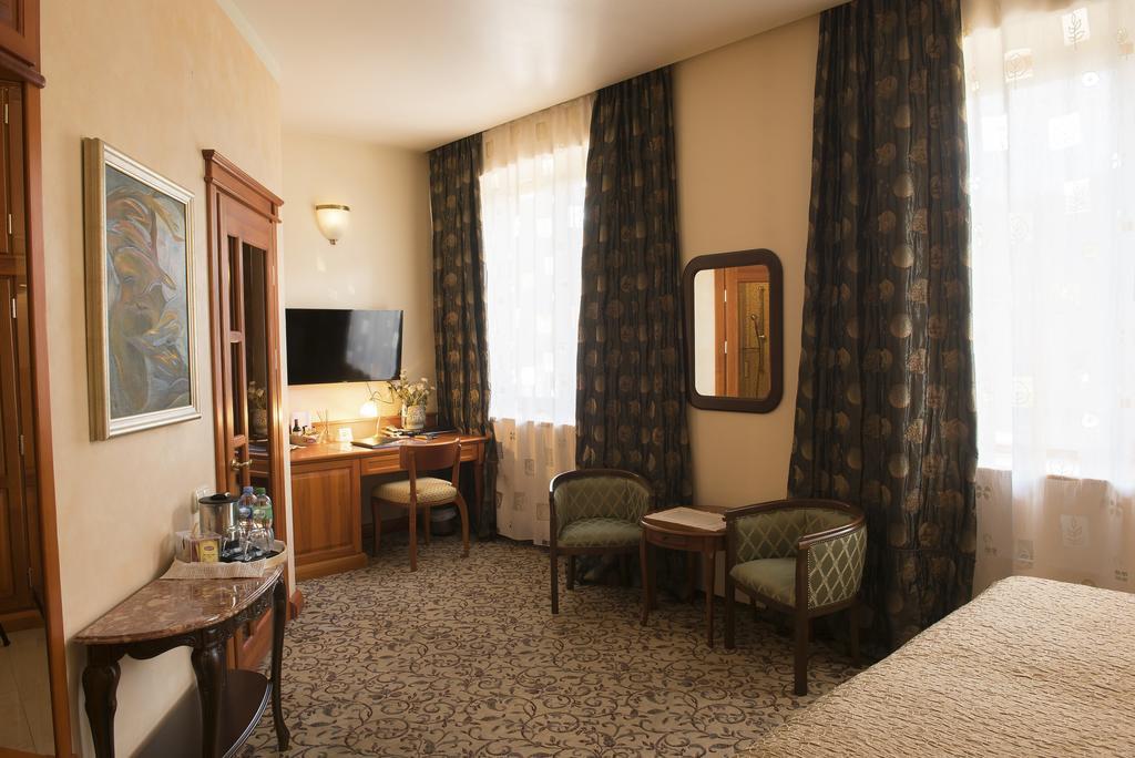 Pazaislis Park Hotel Kaunas Exterior photo